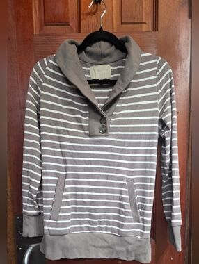 Banana Republic Tan and White Striped Shawl Collar Pullover
